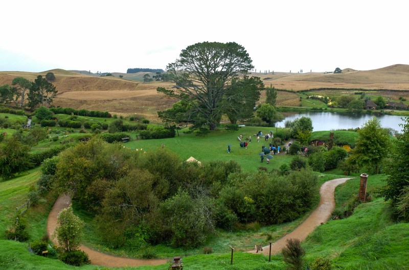 hobbiton-new-zealand-matamata